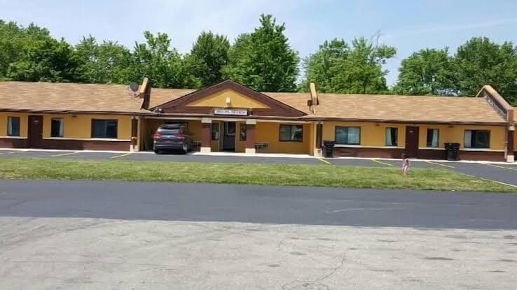 Royal Inn, Motel in Amherst