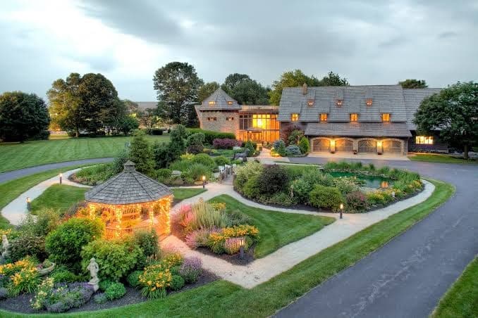 Twin Pine Manor Bed & Breakfast, Guesthouse in Ephrata