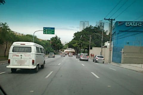 Street view near Hotel Nacional Inn, São José dos Campos — © pingflood (CC BY-SA · Mapillary)