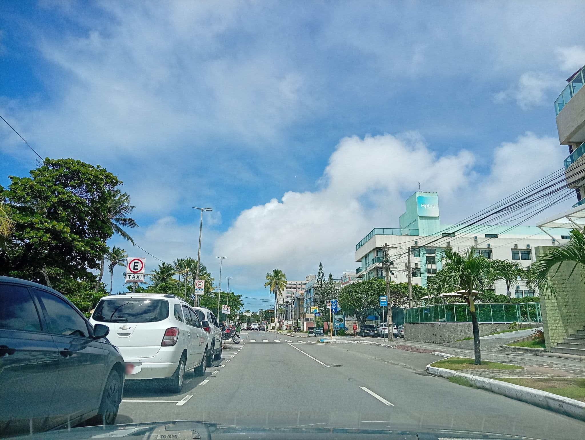 Street view near Ambassador Flat, João Pessoa — © raphaelmirc (CC BY-SA · Mapillary)