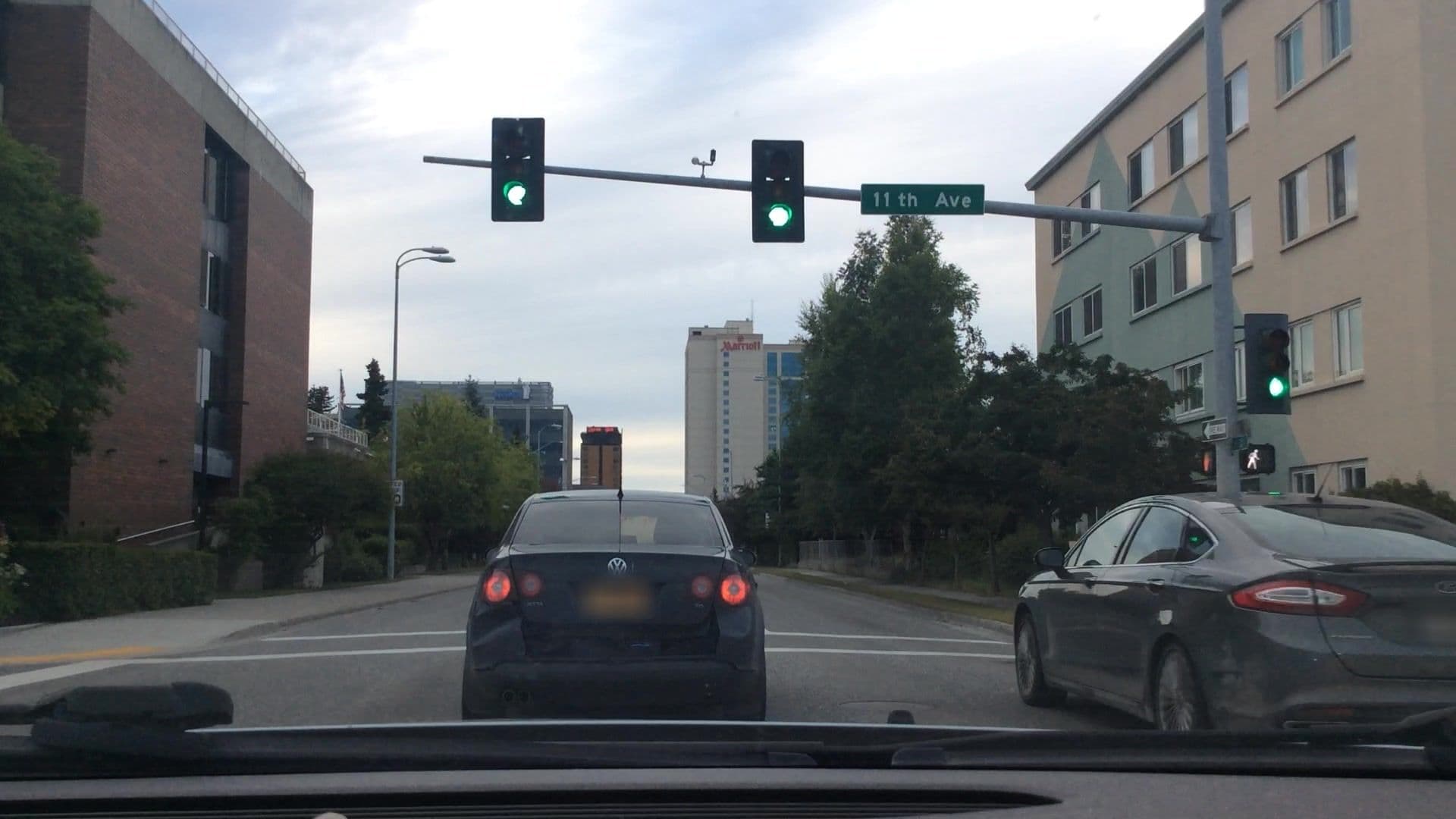 Street view near Hohn Condominium, Anchorage — © lvl5 (CC BY-SA · Mapillary)