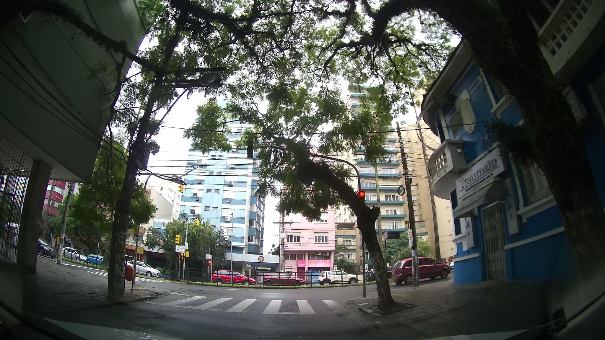 Street view near Bon Fim Hostel, Porto Alegre — © marciosampaio (CC BY-SA · Mapillary)
