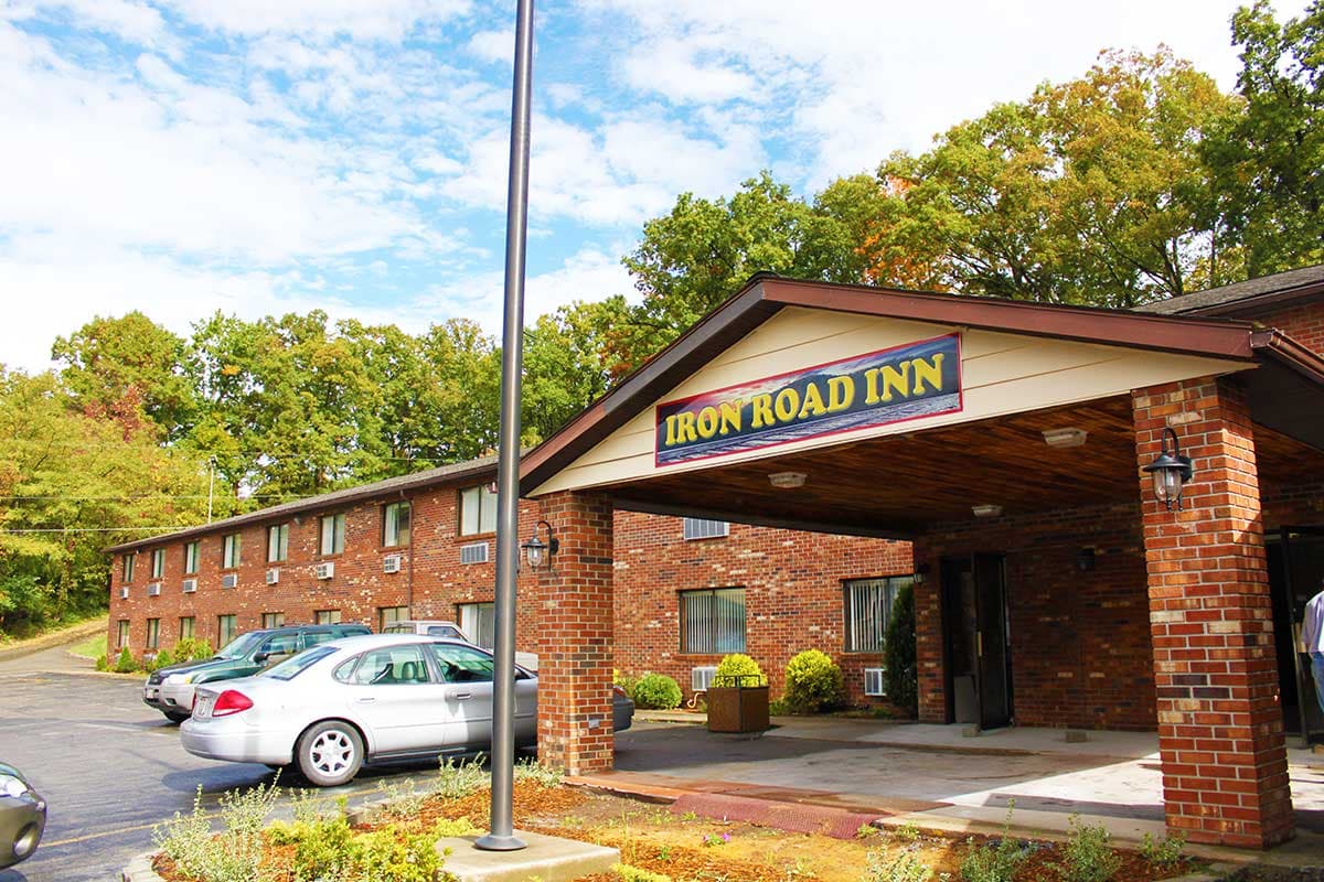 Iron Road Inn, Motel in Elkins