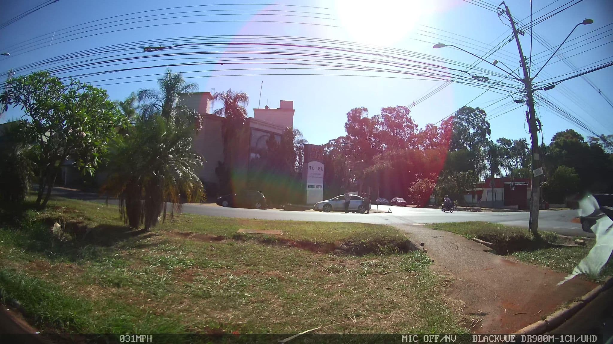 Street view near Oásis Plaza, Ribeirão Preto — © kaart5 (CC BY-SA · Mapillary)