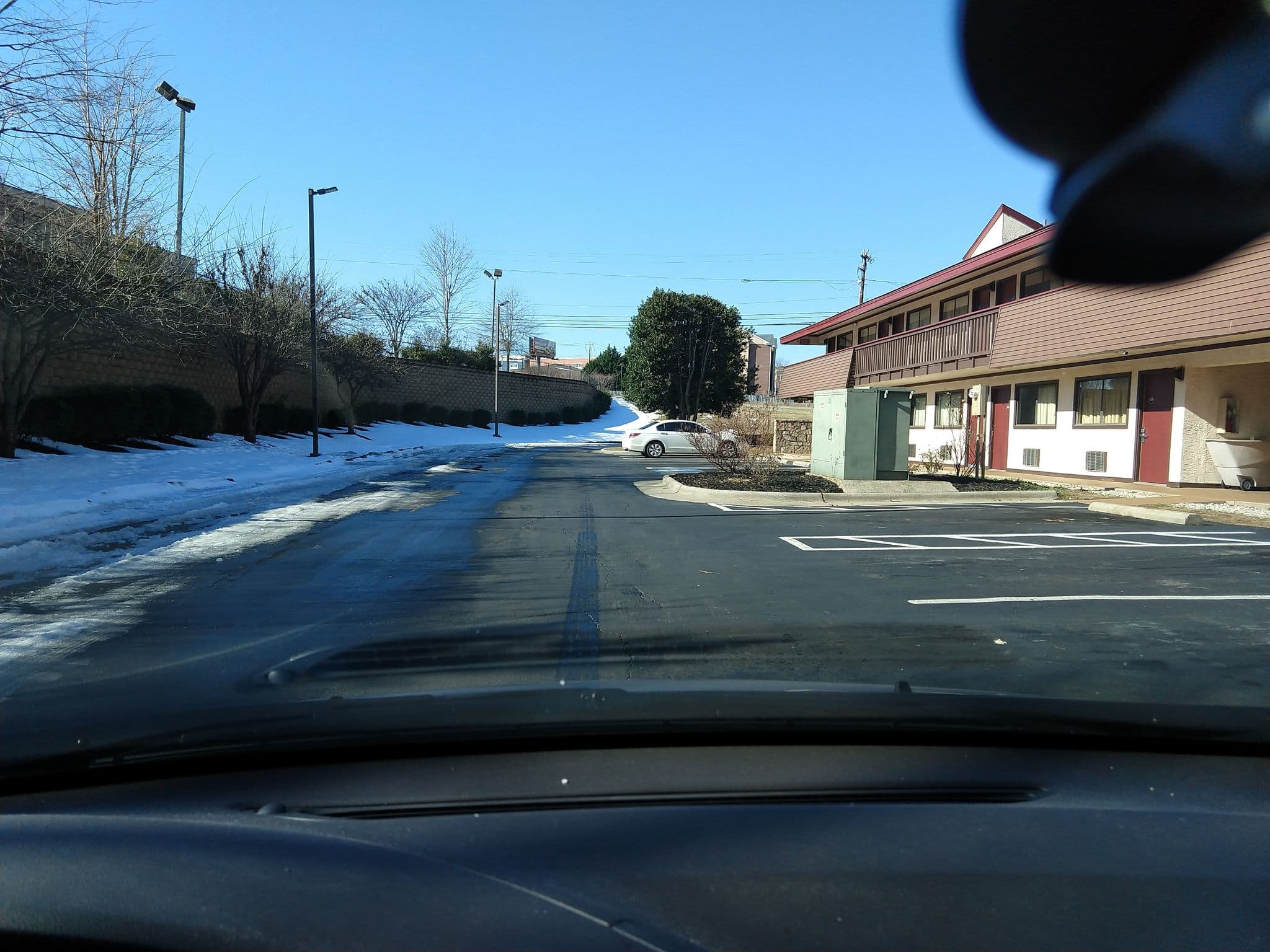 Street view near Motel 6, Kernersville — © mapillary01730 (CC BY-SA · Mapillary)