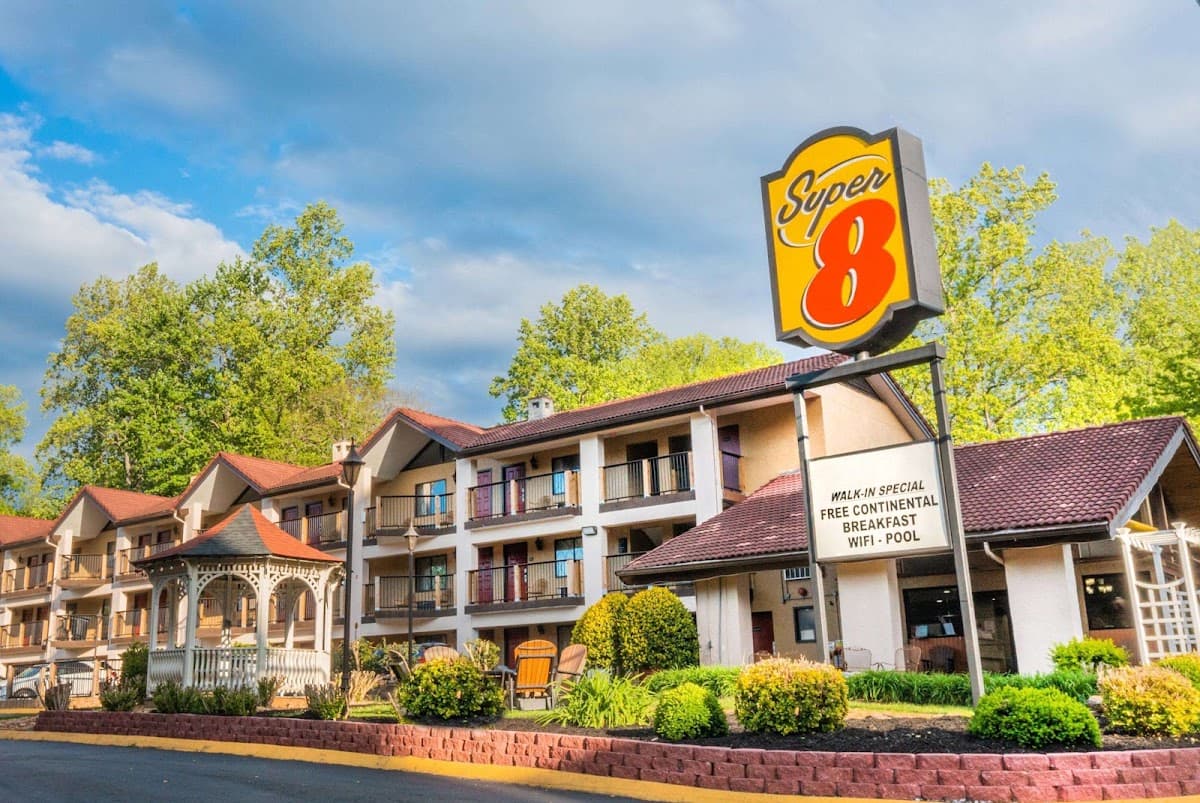 Super 8 Downtown Gatlinburg at Convention Center, Motel in Gatlinburg