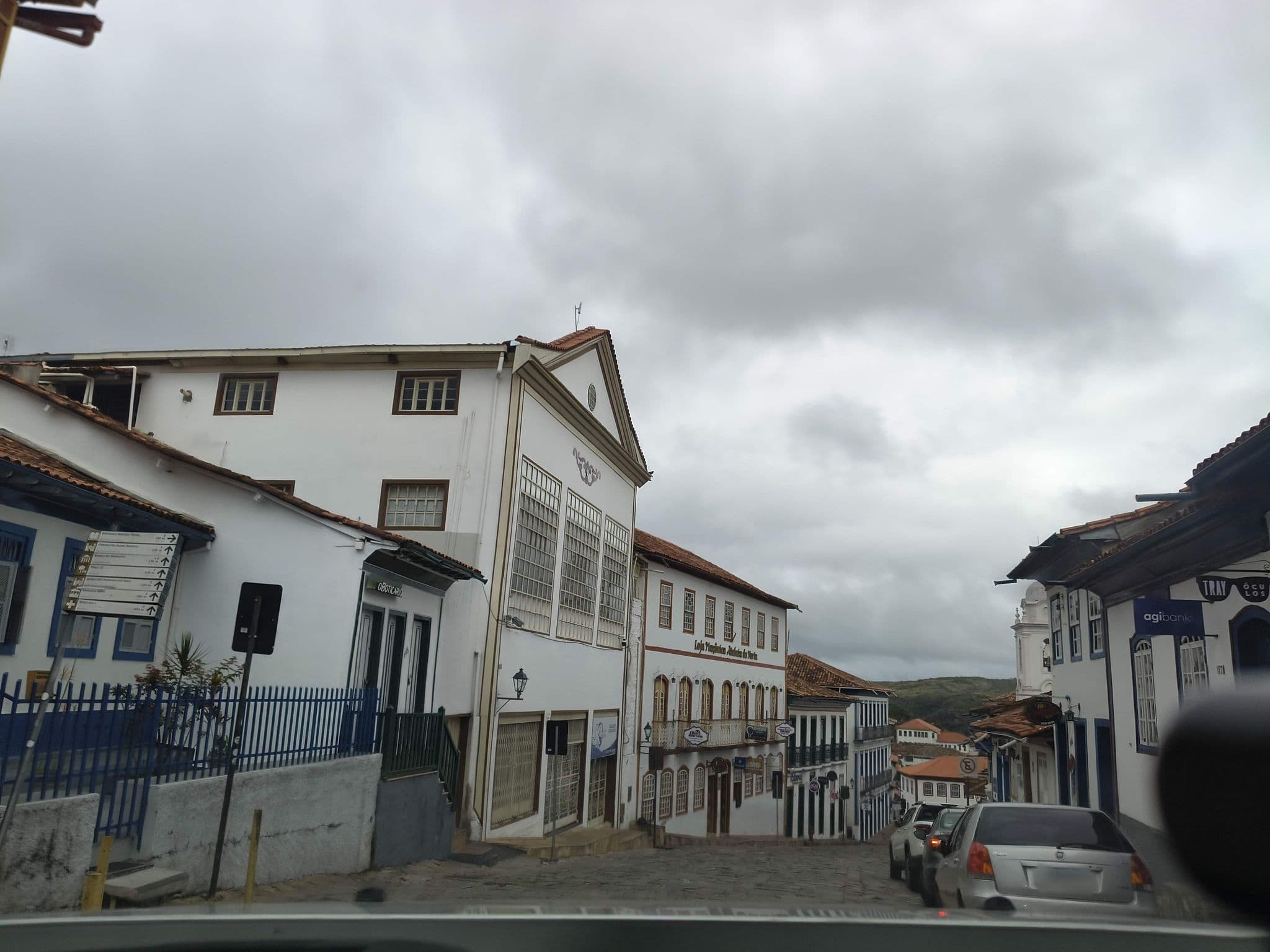 Street view near Pousada Dona Dazinha, Diamantina — © nomondo (CC BY-SA · Mapillary)