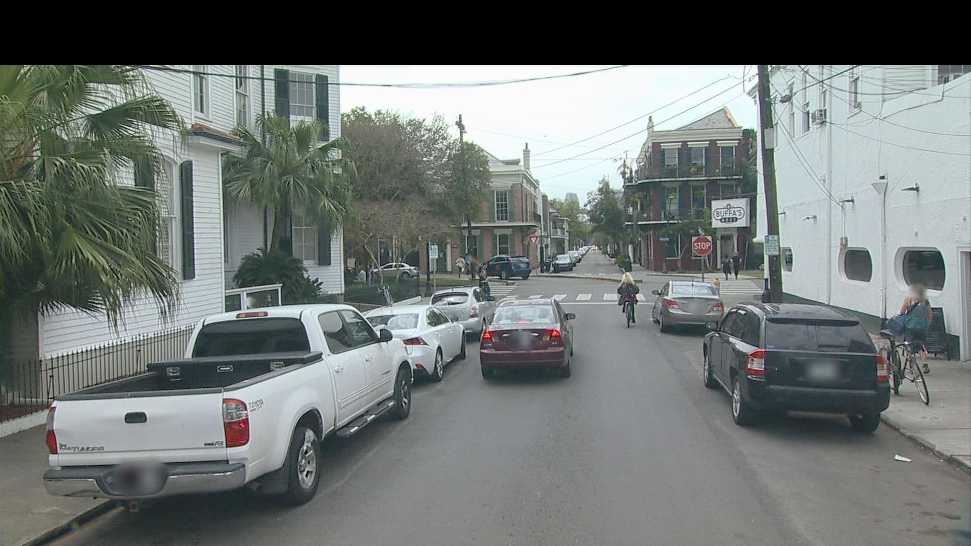 Street view near Melrose Mansion, New Orleans