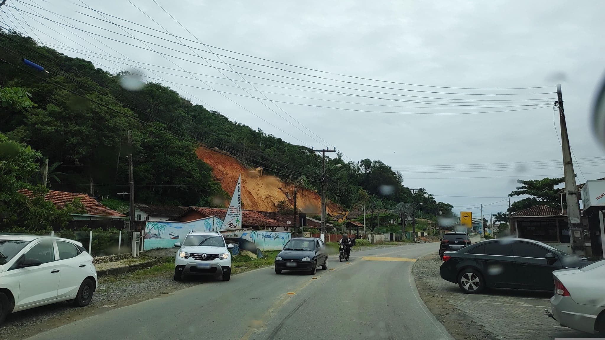 Street view near Pousada do Morro, São Francisco do Sul — © diegokrein (CC BY-SA · Mapillary)