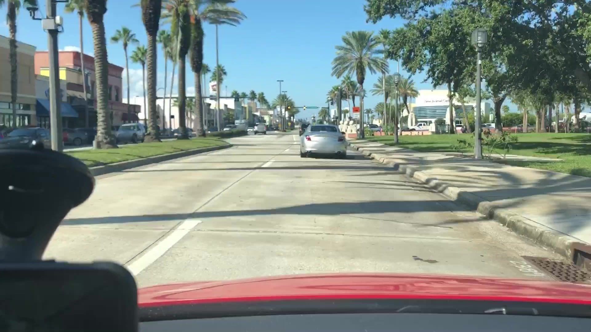 Street view near Zappi's Vacation Village, Daytona Beach — © lvl5 (CC BY-SA · Mapillary)