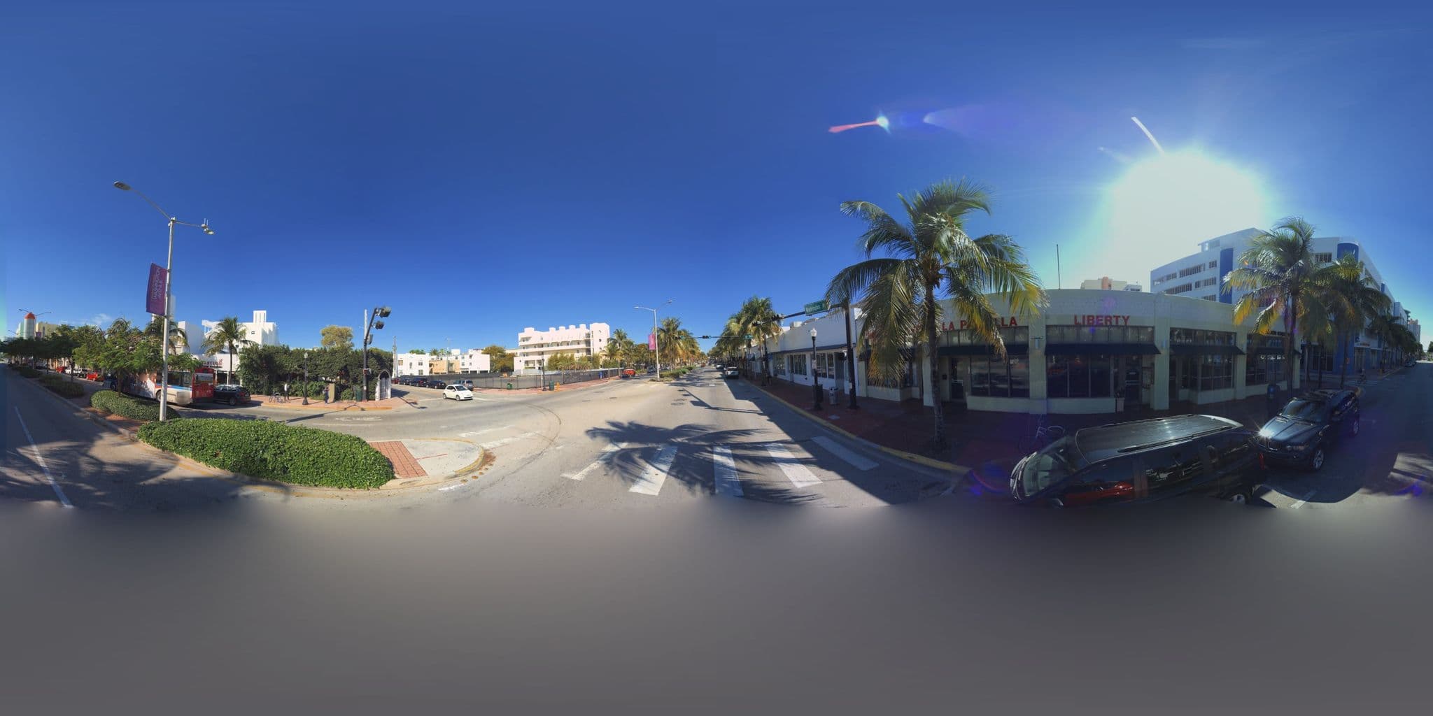 Street view near Angler's Hotel, Miami Beach