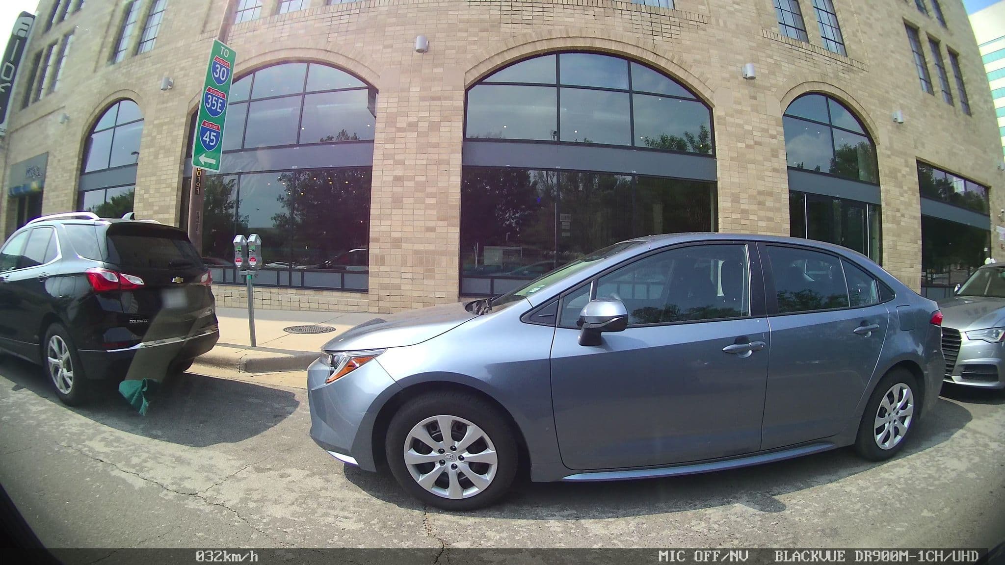 Street view near Aloft Dallas Downtown, Dallas — © kaart_2 (CC BY-SA · Mapillary)