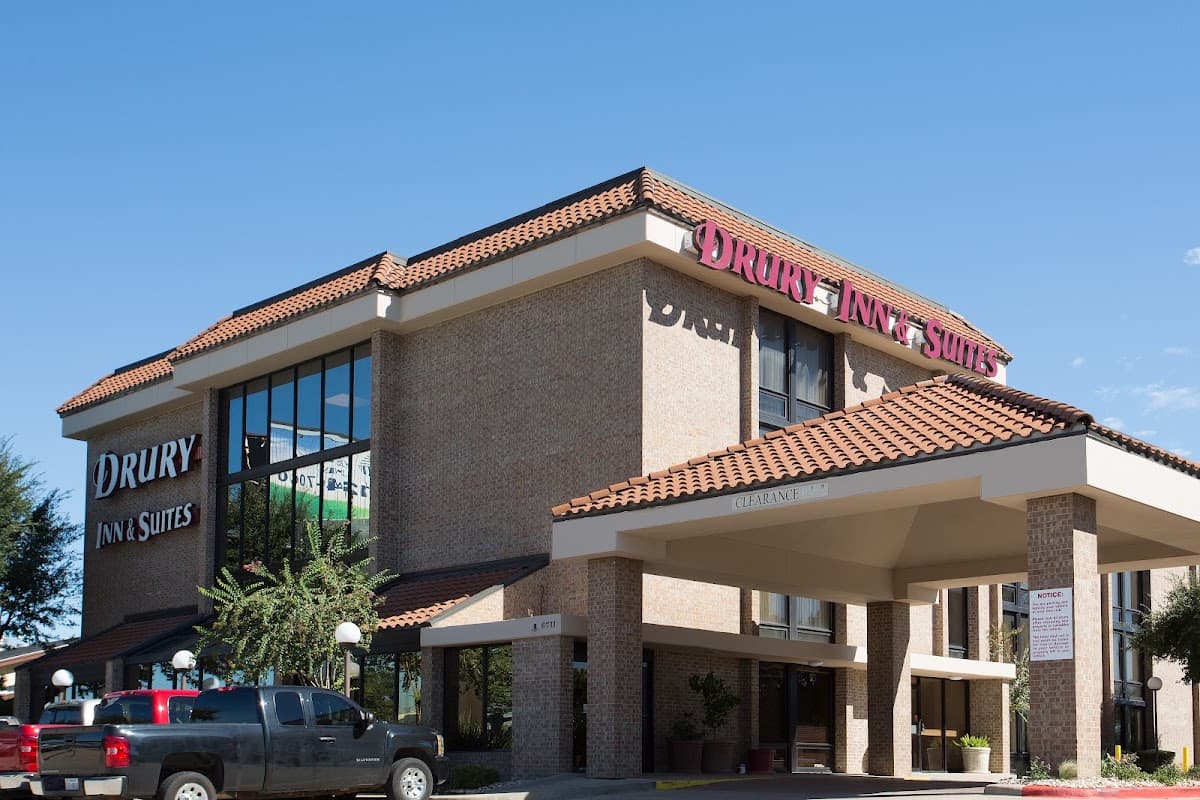 Drury Inn & Suites Austin North, Hotel in University of Texas