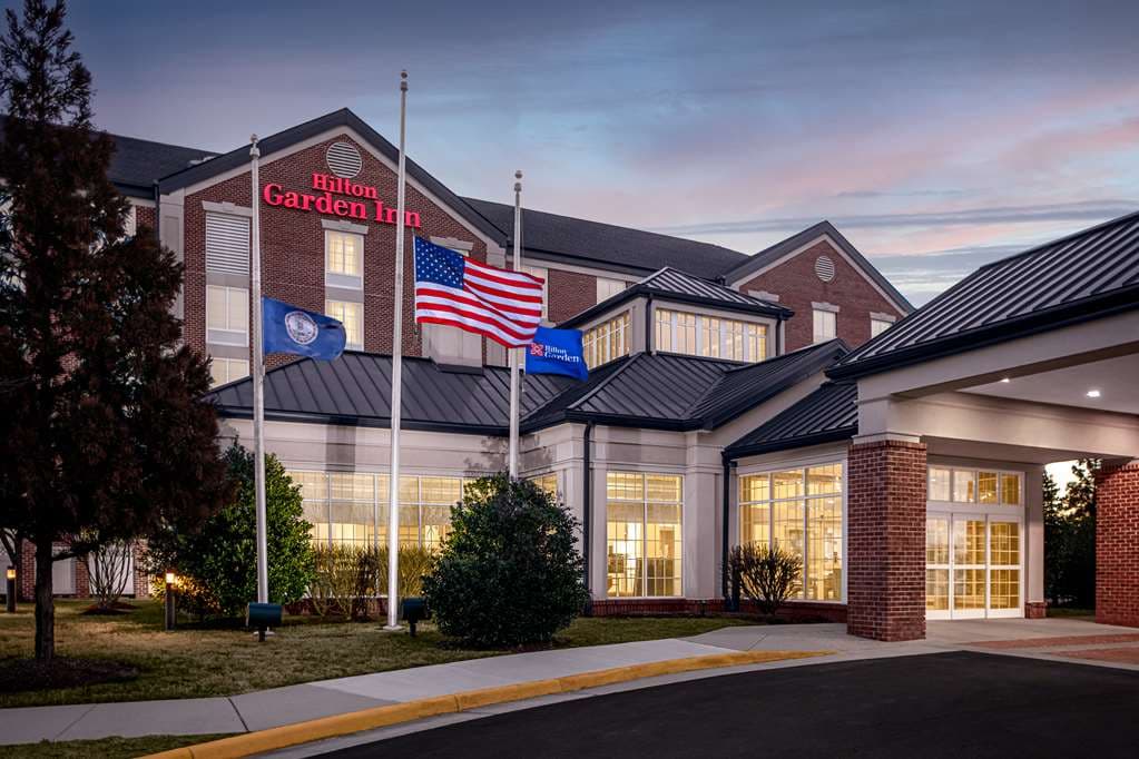 Hilton Garden Inn Fredericksburg, Hotel in Falmouth