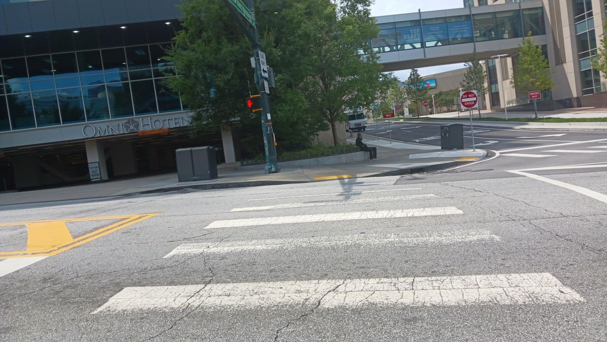Street view near Omni Atlanta Hotel at Centennial Park, Atlanta — © SydneyIStroud (CC BY-SA · Mapillary)