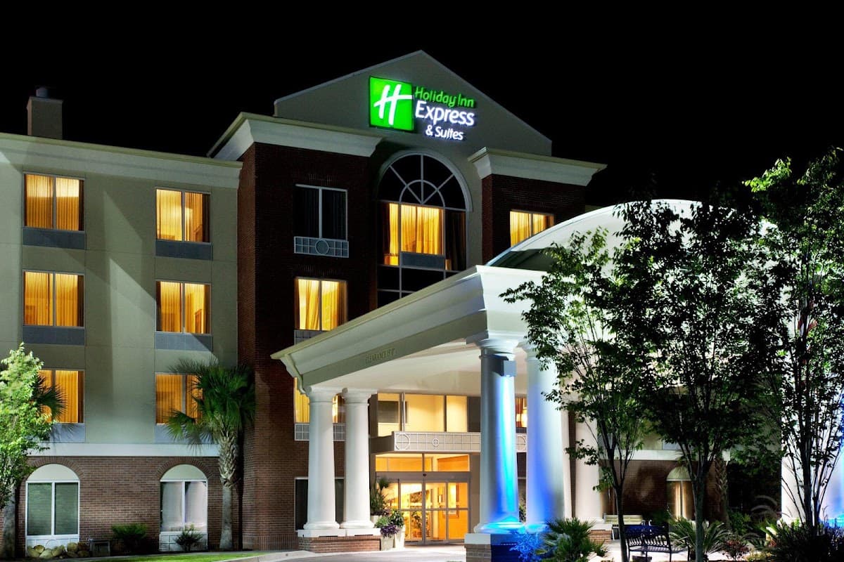 Holiday Inn Express & Suites Charleston-North, Hotel in Goose Creek