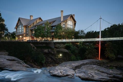 Grand Bohemian Lodge - Greenville, Hotel in Dunean