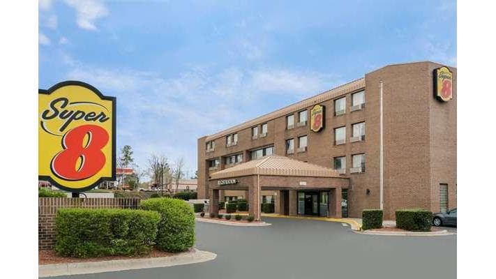 Super 8 by Wyndham Raleigh North East, Motel in Raleigh