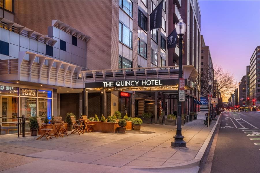 The Quincy, Ascend Hotel Collection, Hotel in Golden Triangle