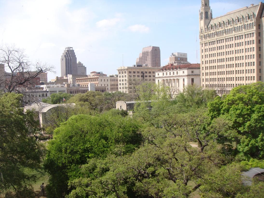 The Crockett (via Wikimedia Commons, CC BY-SA 3.0)