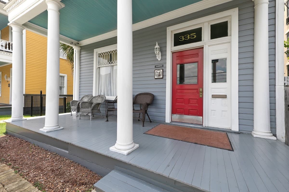 Arbor House Suites, Guesthouse in San Antonio