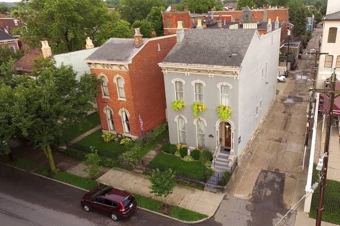 Gateway Bed and Breakfast, Hotel in Covington