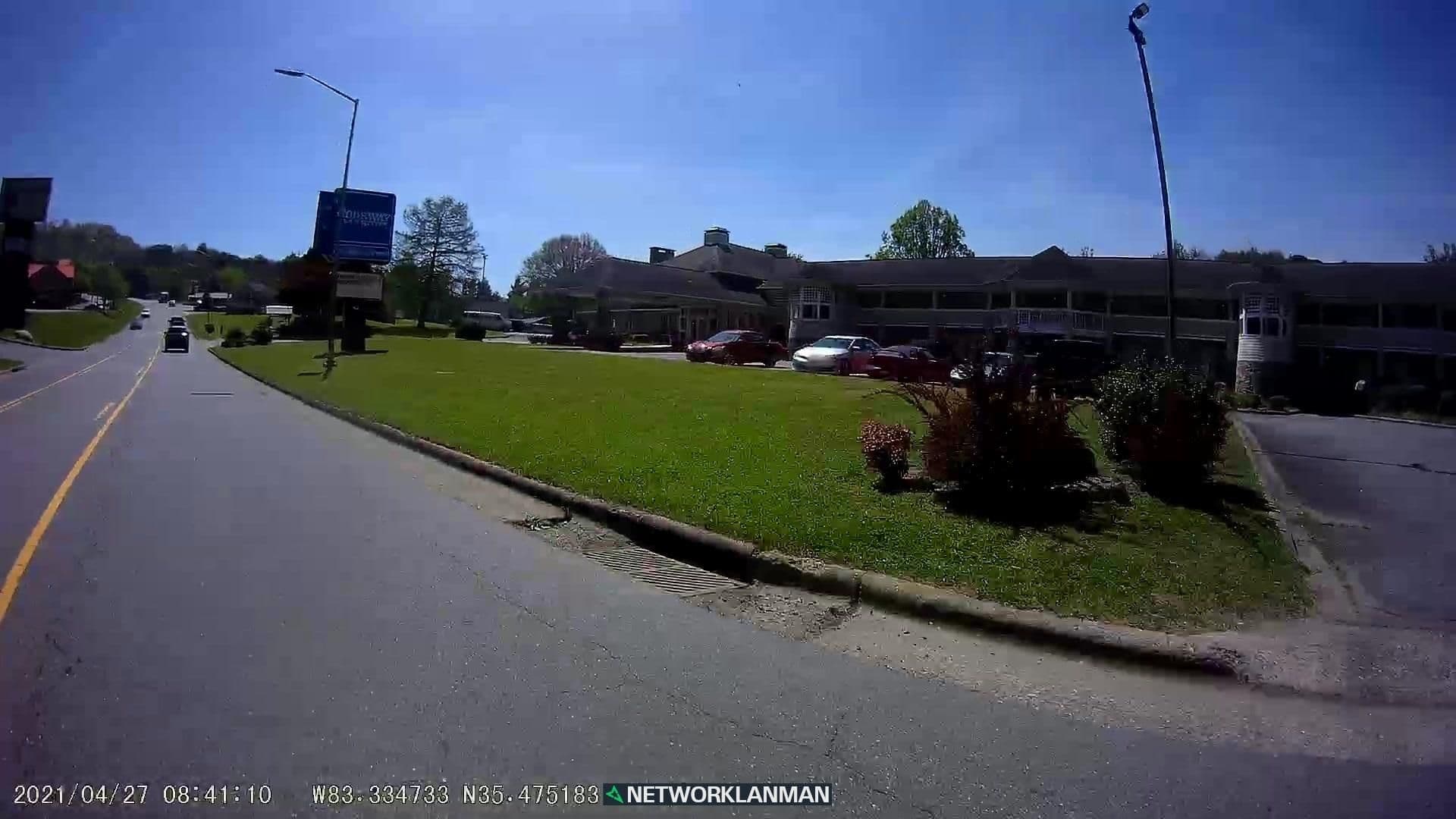 Street view near Rodeway Inn & Suites On The River, Bryson City — © networklanman (CC BY-SA · Mapillary)