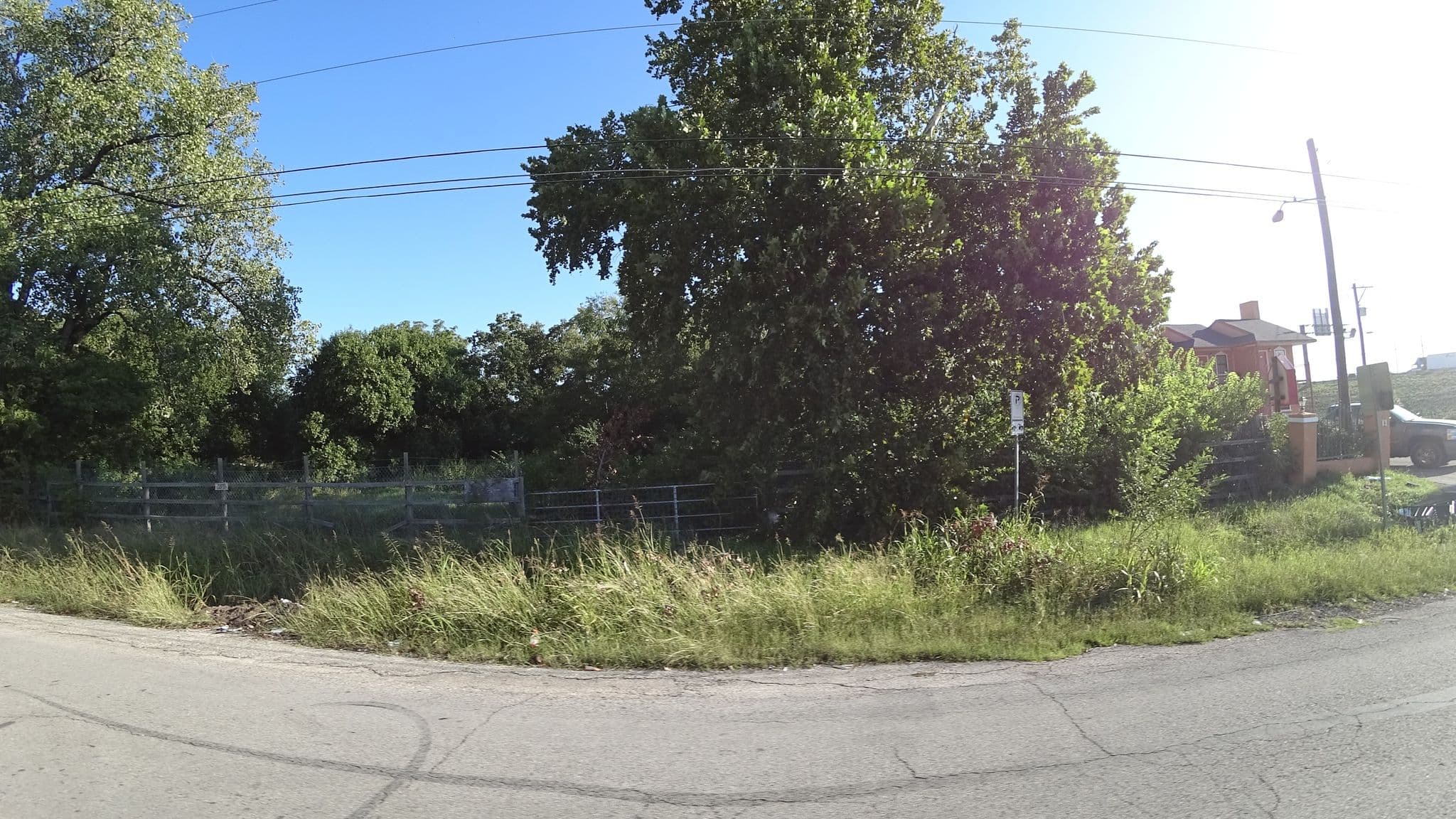 Street view near Home Style Inn, University of Texas — © mly_aus04 (CC BY-SA · Mapillary)
