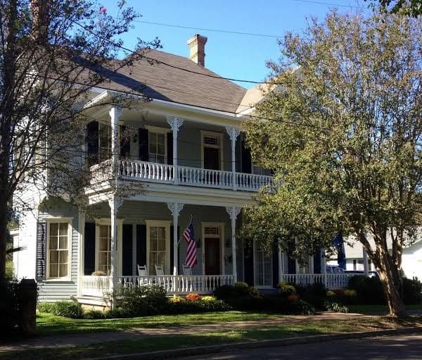 Maison Louisiane Historic Bed and Breakfast, Bed & Breakfast in Natchitoches