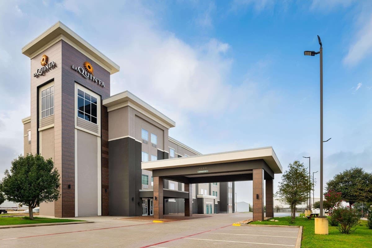 La Quinta Inn & Suites Denton - University Drive, Hotel in Denton