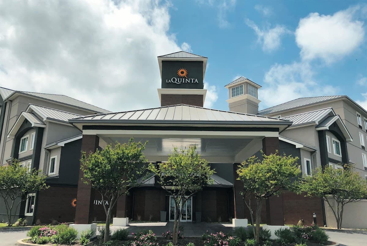 La Quinta Inn & Suites Austin Airport, Hotel in Austin