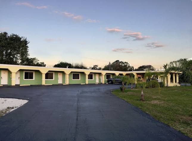 Apollo Inn, Motel in Sharpes