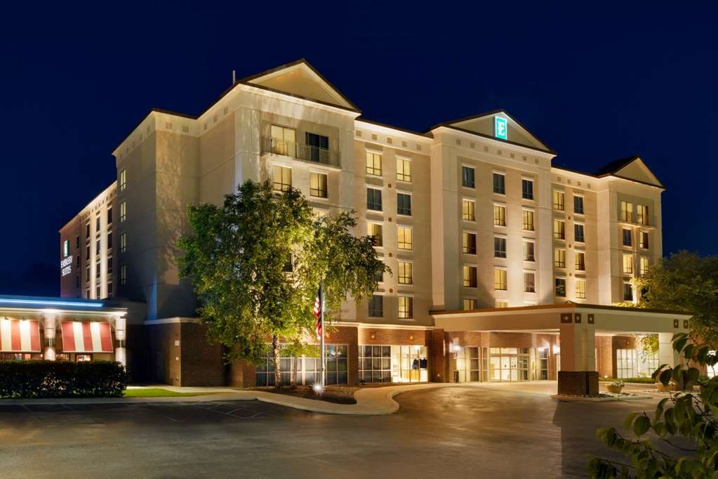 Embassy Suites by Hilton Newark Wilmington South, Hotel in Brookside