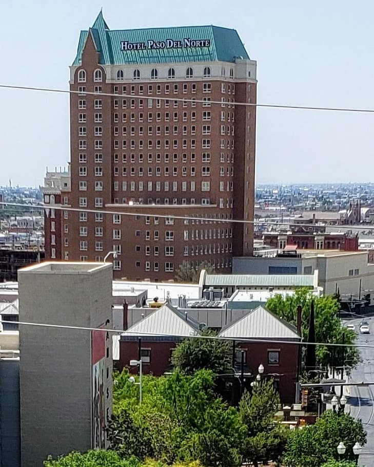 Hotel Paso Del Norte, Autograph Collection (via Wikimedia Commons, CC BY-SA 4.0)