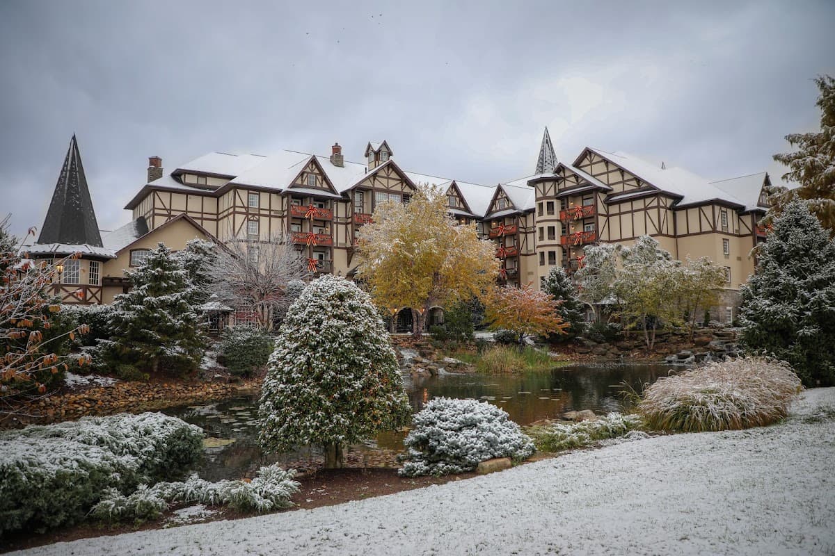 The Inn at Christmas Place, Hotel in Pigeon Forge