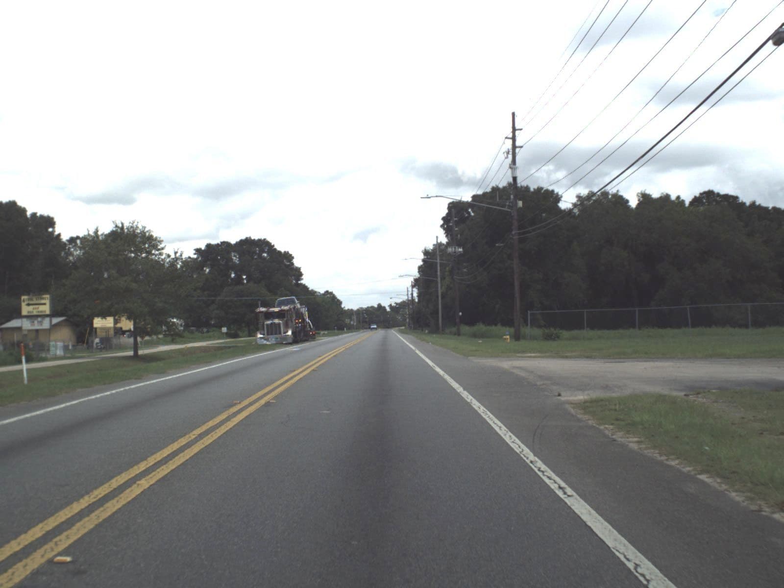 Street view near El Camino Motel, Tallahassee — © fdot_vl (CC BY-SA · Mapillary)