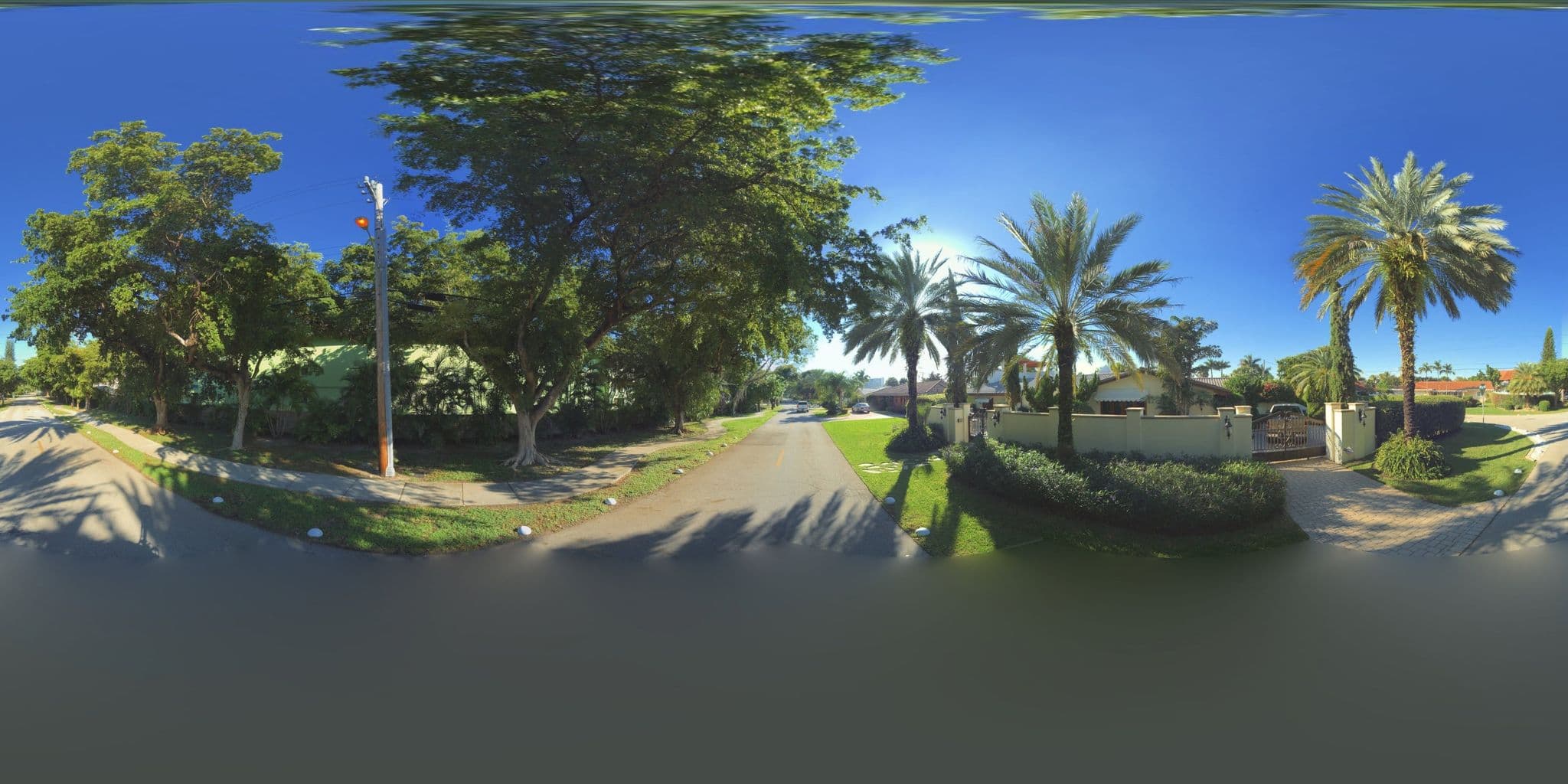 Street view near Travelodge Fort Lauderdale Beach, Lauderdale-by-the-Sea — © microsoft (CC BY-SA · Mapillary)