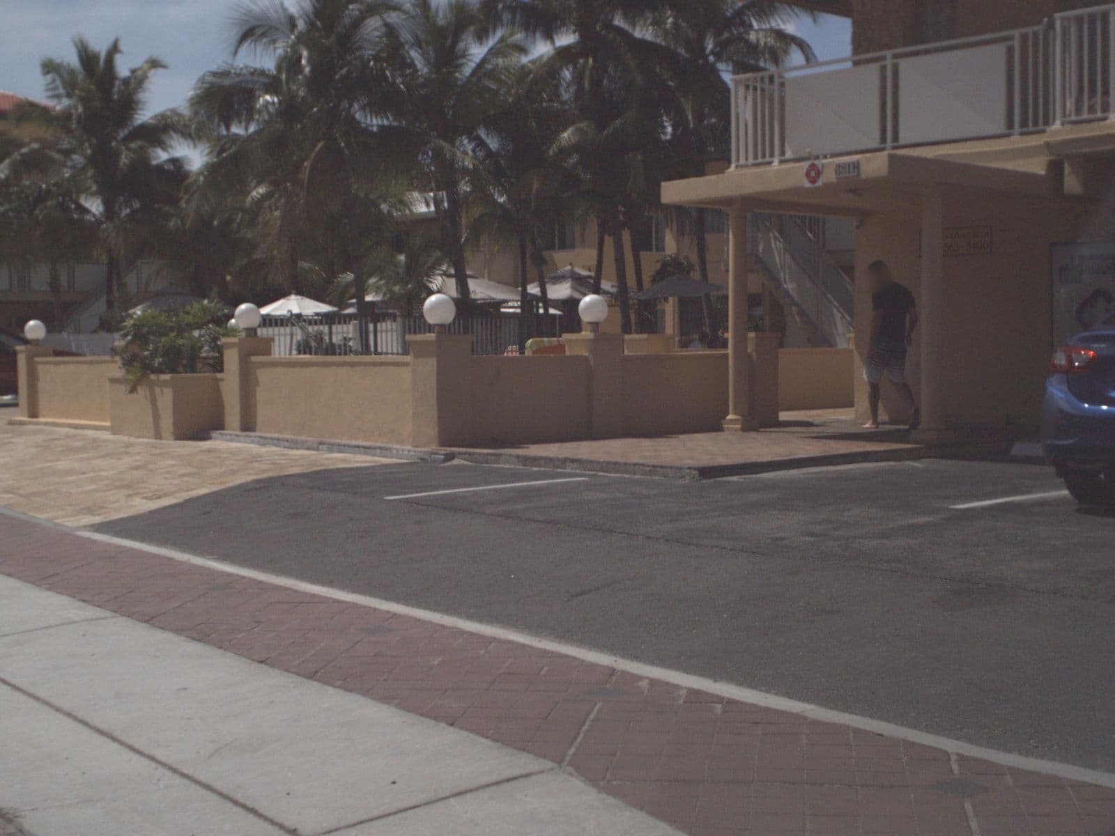Street view near Ocean Breeze Motel, Lauderdale-by-the-Sea — © fdot_vl (CC BY-SA · Mapillary)