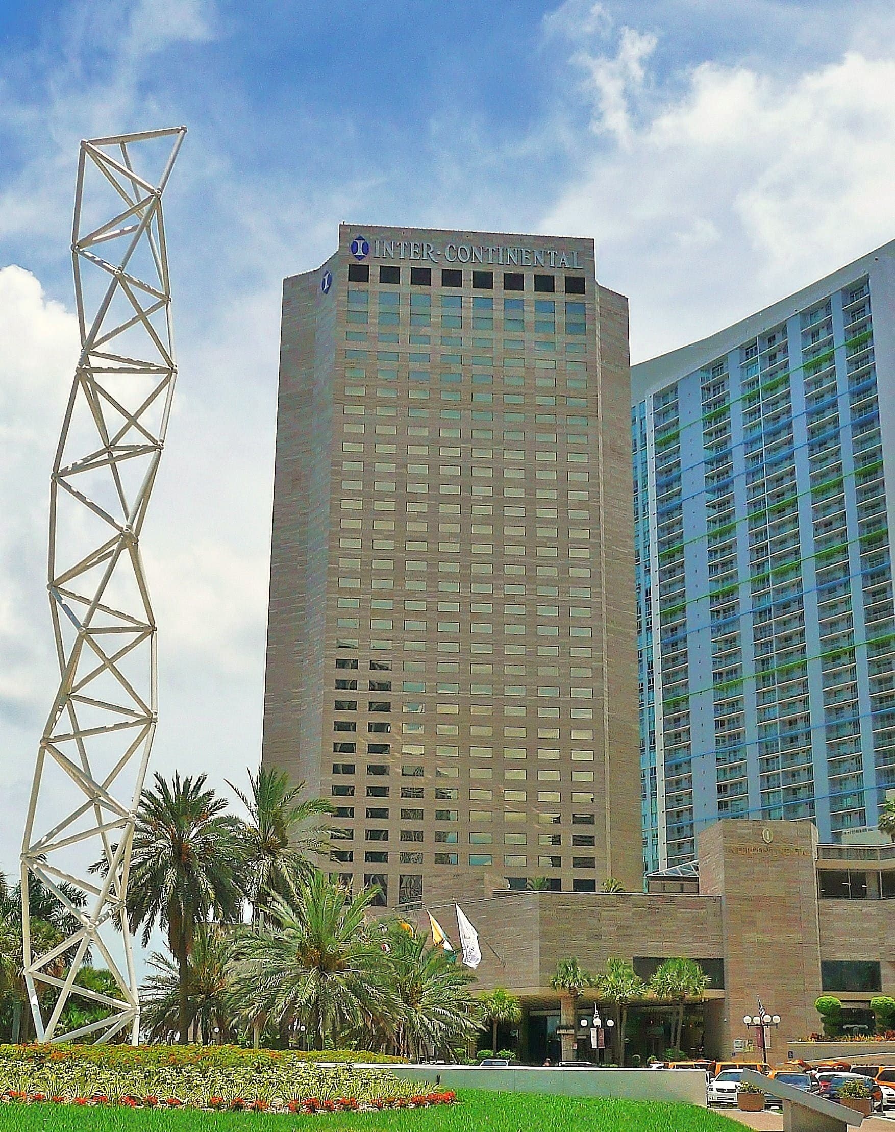 InterContinental Miami (via Wikimedia Commons, CC BY 3.0)