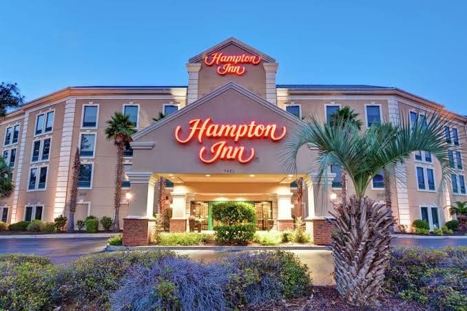 Hampton Inn Charleston-North, Hotel in Hanahan
