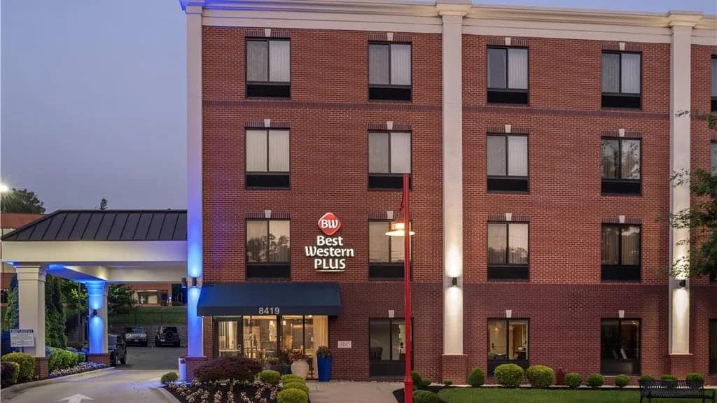 Best Western Plus, Hotel in College Park