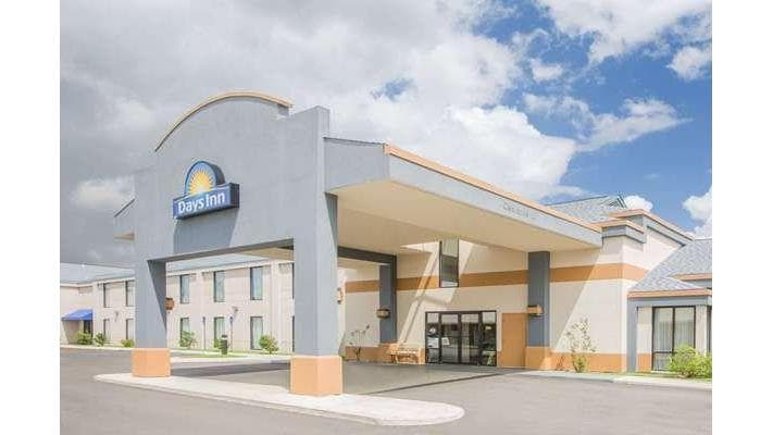 Days Inn by Wyndham Hattiesburg MS, Hotel in Arnold Line