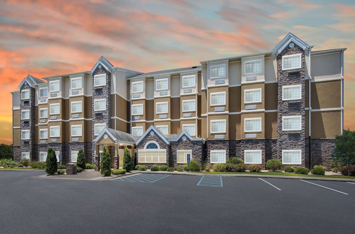 Microtel Inn & Suites by Wyndham Opelika, Hotel in Opelika