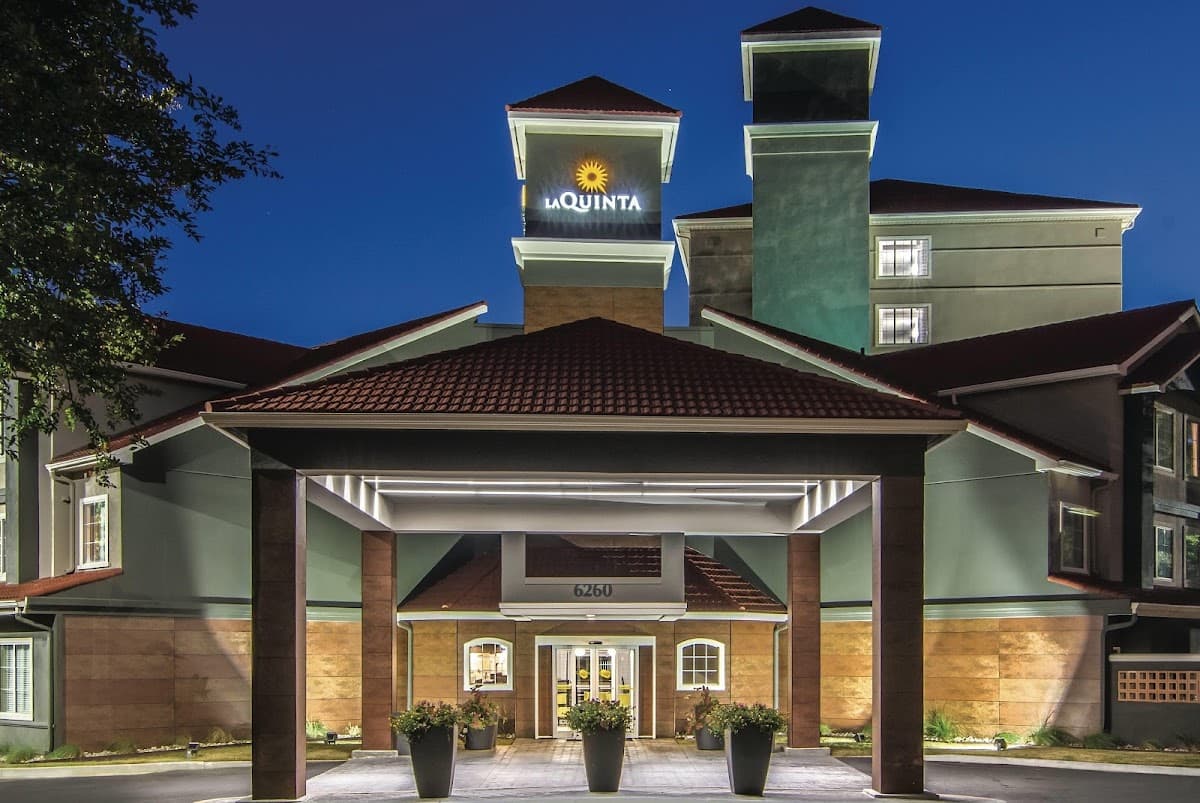 La Quinta Inn & Suites Atlanta Perimeter Medical, Hotel in Sandy Springs