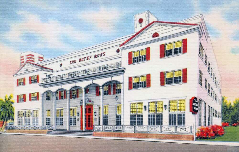 The Betsy South Beach (via Wikimedia Commons, Public domain)