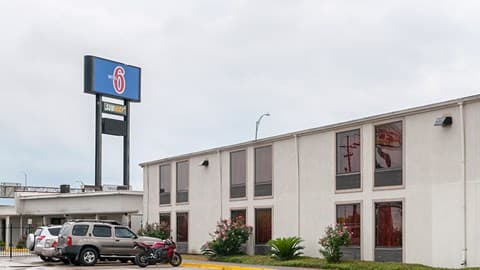 Motel 6 New Orleans - Near Downtown, Motel in Arabi