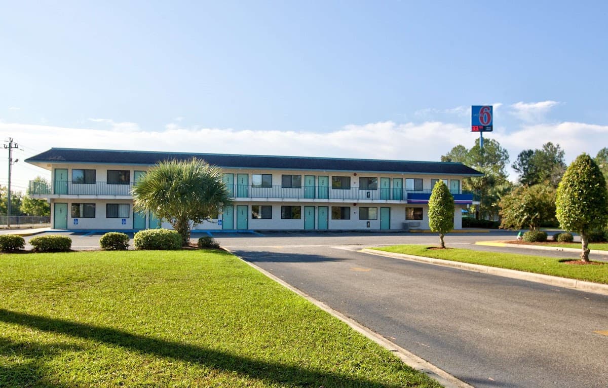 Motel 6 Valdosta, GA - University, Motel in Remerton