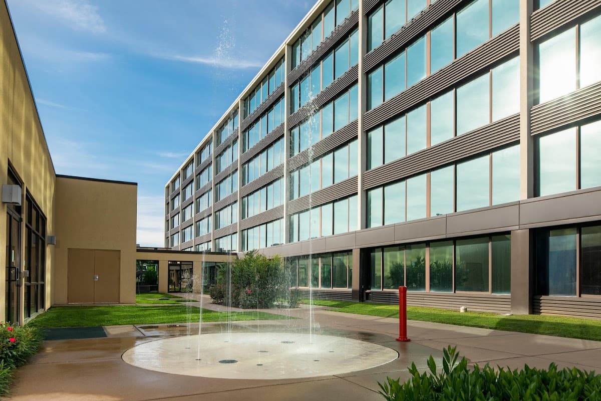 Holiday Inn & Suites Charleston West, Hotel in South Charleston