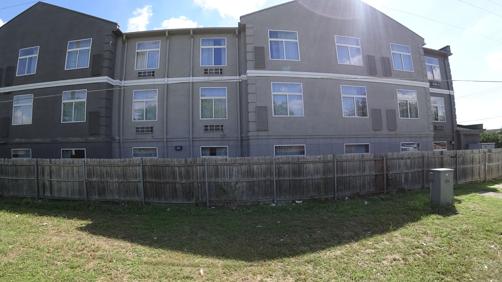 Street view near Country Inn & Suites, University of Texas — © mly_aus04 (CC BY-SA · Mapillary)