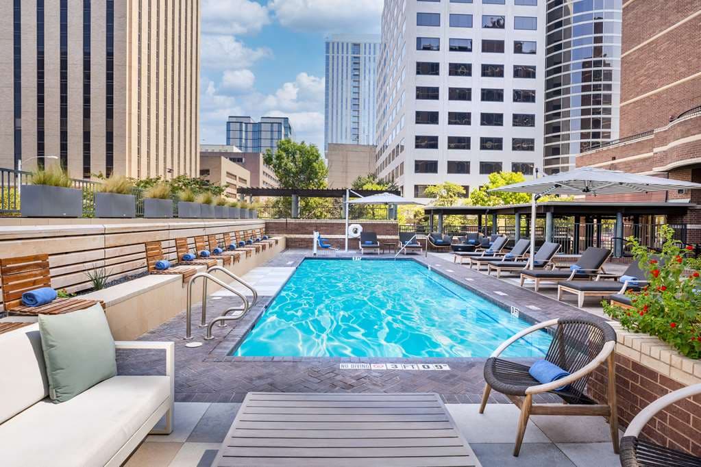 DoubleTree Suites by Hilton Austin Downtown Capitol, Hotel in University of Texas